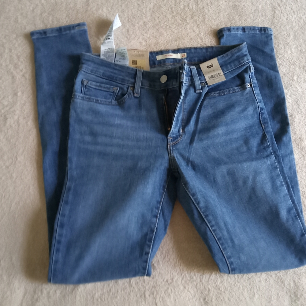 Levis Skinny 711